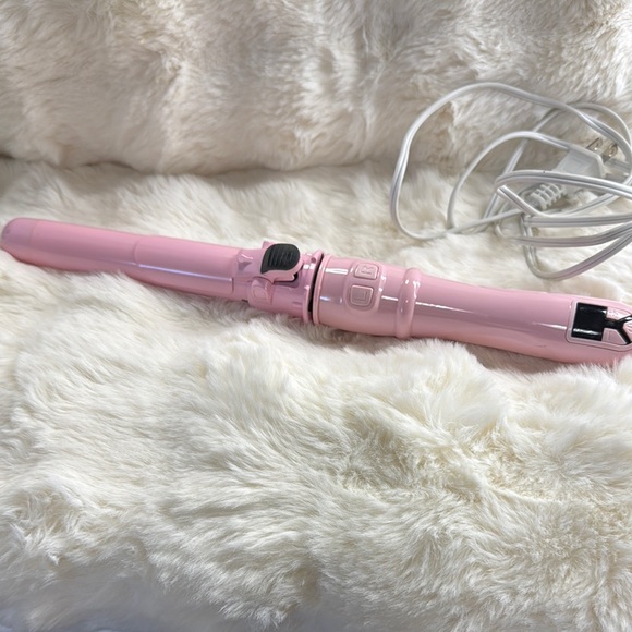 *FINAL PRICE* Pink Automatic Rotating Curling Iron - Picture 1 of 6